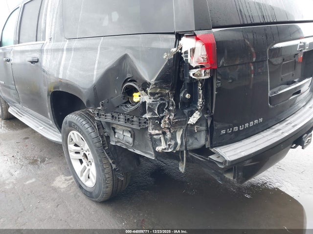 Chevrolet Suburban 1500 Lt 2015 1GNSCJKC3FR670778 Image 6