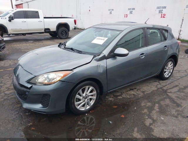 2013 MAZDA MAZDA3 JM1BL1L7XD1766879 Photo 1