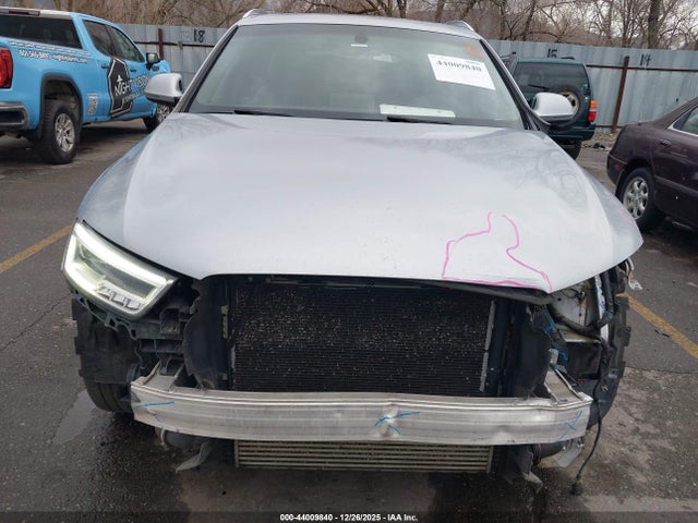 WA1GFCFS5GR008425 Audi Q3 2.0t Premium Plus