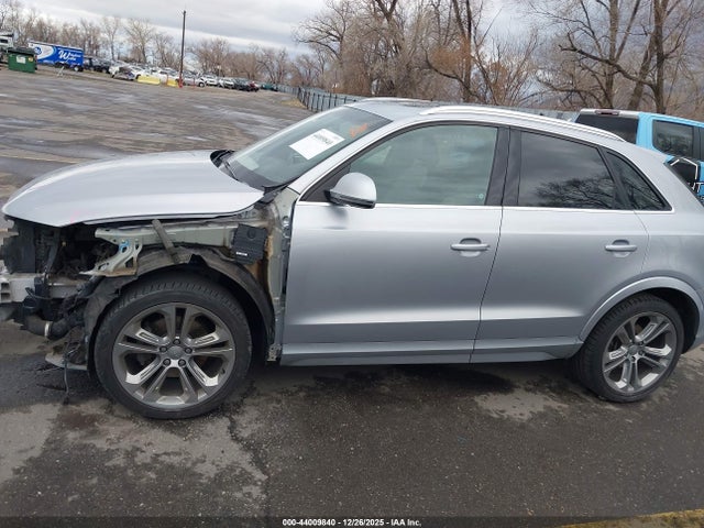 WA1GFCFS5GR008425 Audi Q3 2.0t Premium Plus