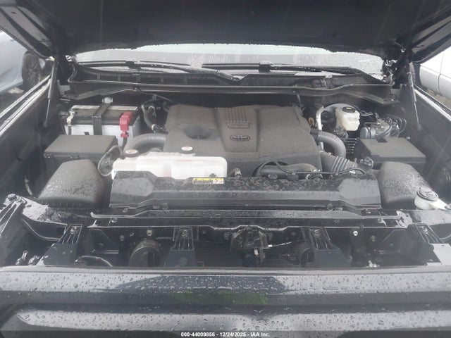 Toyota Tundra Sr5 2025 5TFLA5AB5SX045596 Image 10
