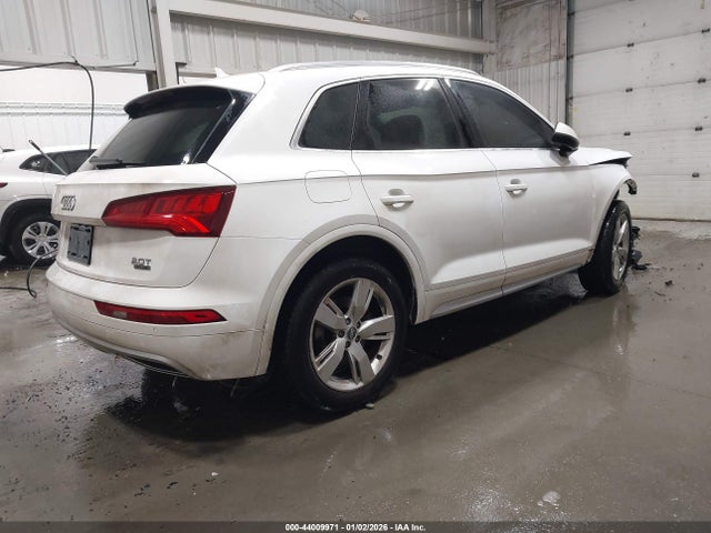WA1BNAFY1J2151779 Audi Q5 2.0t Premium/2.0t Tech Premium