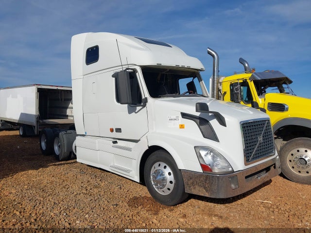 Продажа на аукционе авто 2006 Volvo Vn Vnl, vin: 4V4NC9GH06N444119, номер лота: 44010021