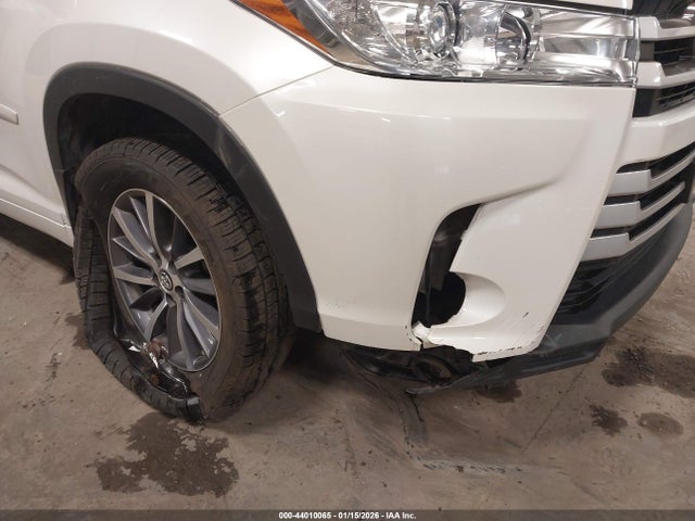 Toyota Highlander Xle 2018 5TDJZRFH2JS530139 Image 19