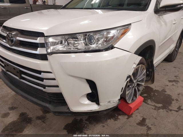 Toyota Highlander Xle 2018 5TDJZRFH2JS530139 Image 6