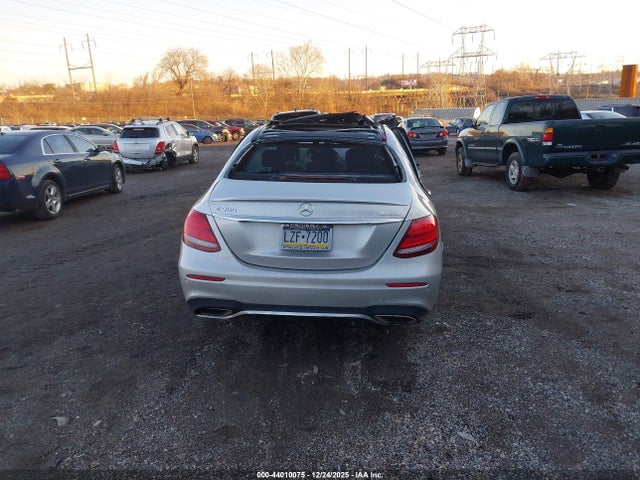 WDDZF4KB9KA511527 Mercedes-Benz E 300 4matic