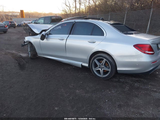 WDDZF4KB9KA511527 Mercedes-Benz E 300 4matic