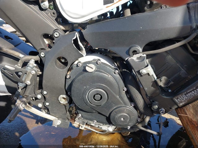 Suzuki GSX-R600 2023 JS1GN7FA8P7100027 Image 8