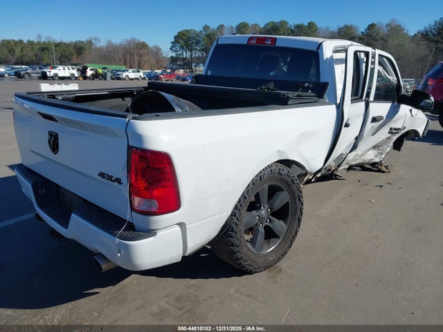 Продаж на аукціоні авто 2017 Ram 1500 Express  4x4 6'4 Box, vin: 1C6RR7FT0HS674664, номер лоту: 44010102