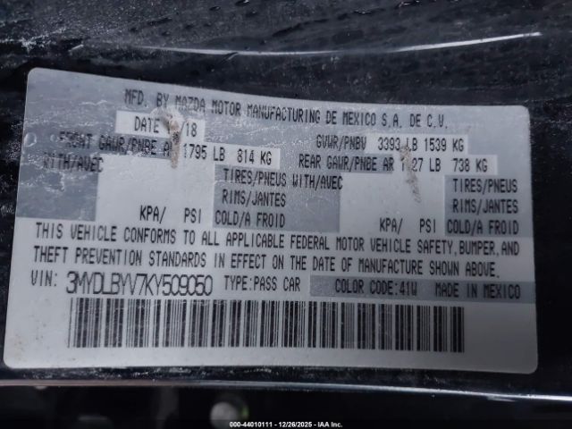 2019 TOYOTA YARIS 3MYDLBYV7KY509050 Photo 8