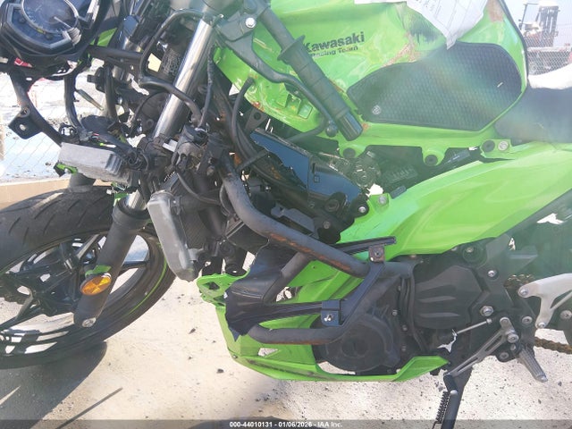 Kawasaki EX400 2023 JKAEXKH17PDAN1330 Image 9