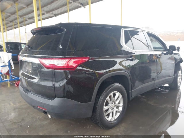 Chevrolet Traverse Ls 2019 1GNERFKW7KJ206582 Image 4