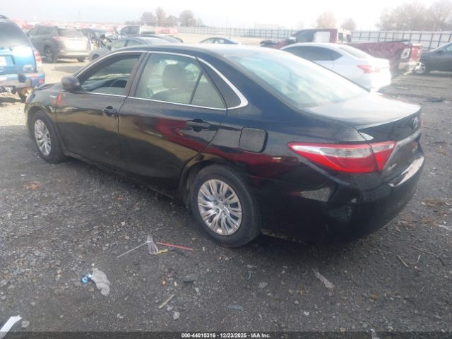 2015 TOYOTA CAMRY HYBRID 4T1BD1FK5FU163963 Photo 2