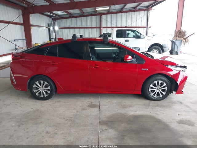 JTDKAMFP0N3224490 Toyota Prius Prime Limited