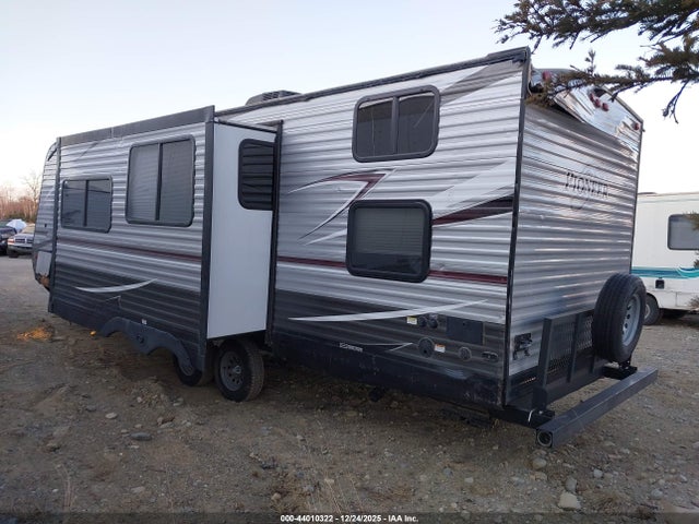 5SFPB3125JE372137 Heartland Pioneer 270