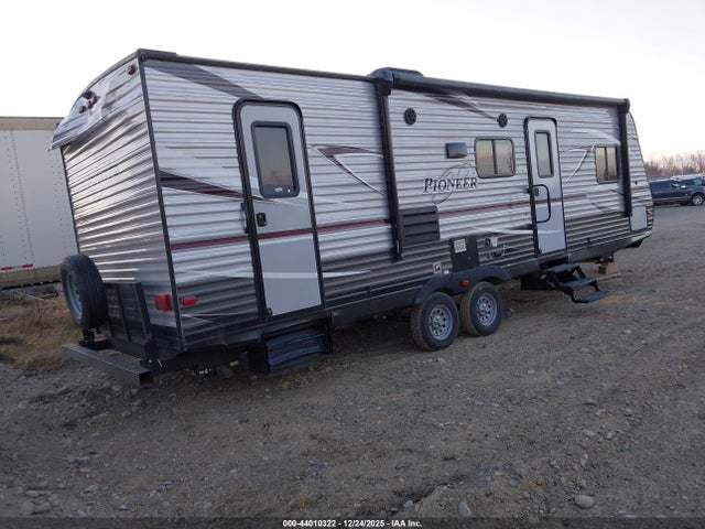 5SFPB3125JE372137 Heartland Pioneer 270