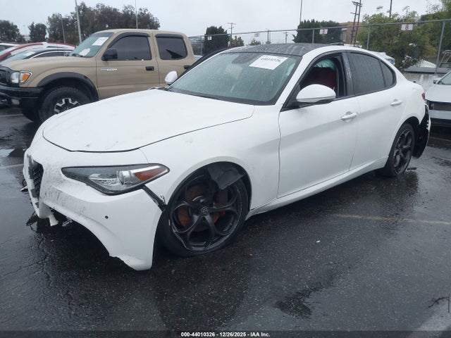 ZARFAEEN7H7537868 Alfa Romeo Giulia Ti Awd