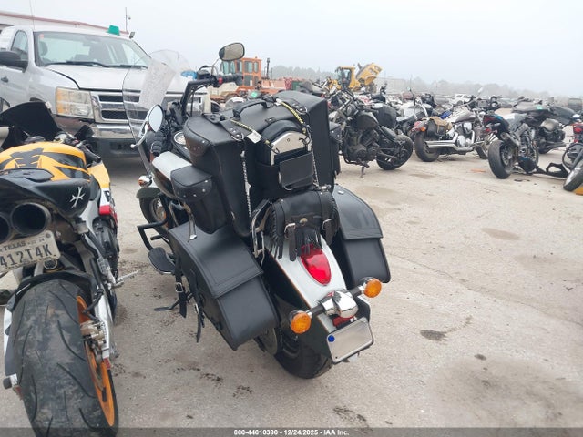 2022 KAWASAKI VN900 JKAVN2B10NA102564 Photo 2