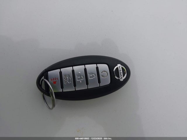 1N4AA6AP9HC438581 Nissan Maxima 3.5 Platinum