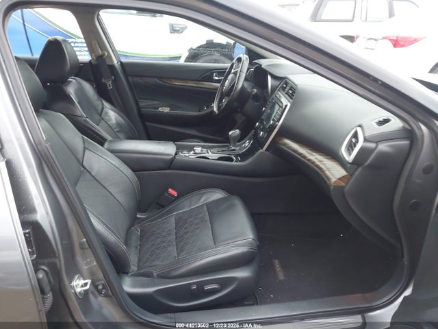 1N4AA6AP9HC438581 Nissan Maxima 3.5 Platinum
