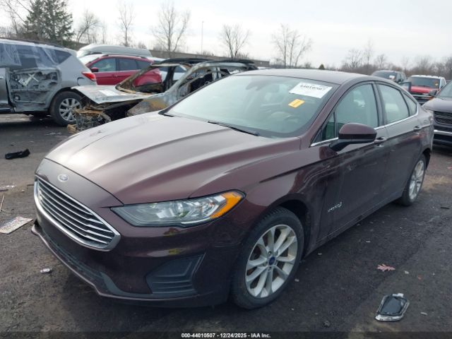 2019 FORD FUSION HYBRID 3FA6P0LUXKR129666 Photo 1