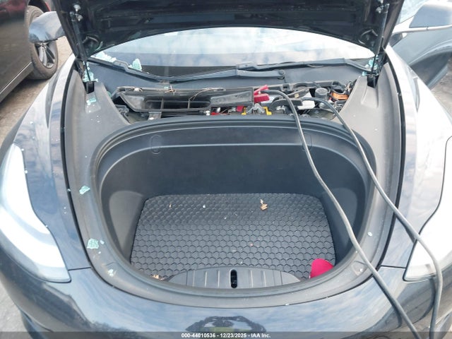2018 TESLA MODEL 3 5YJ3E1EA0JF071126 Photo 9