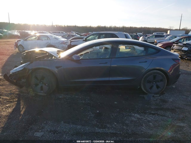 Tesla Model 3 Standard Range Plus Rear-wheel Drive 2021 5YJ3E1EA1MF850961 Image 14