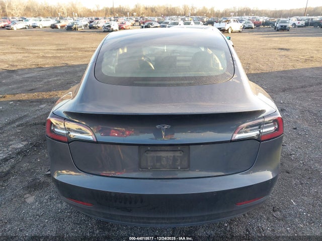 Tesla Model 3 Standard Range Plus Rear-wheel Drive 2021 5YJ3E1EA1MF850961 Image 16