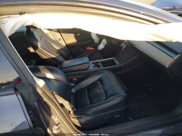 2021 TESLA MODEL 3 5YJ3E1EA1MF850961 Photo 4