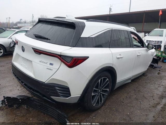 2024 ACURA ZDX 4W5KHNRL5RZ511758 Photo 3