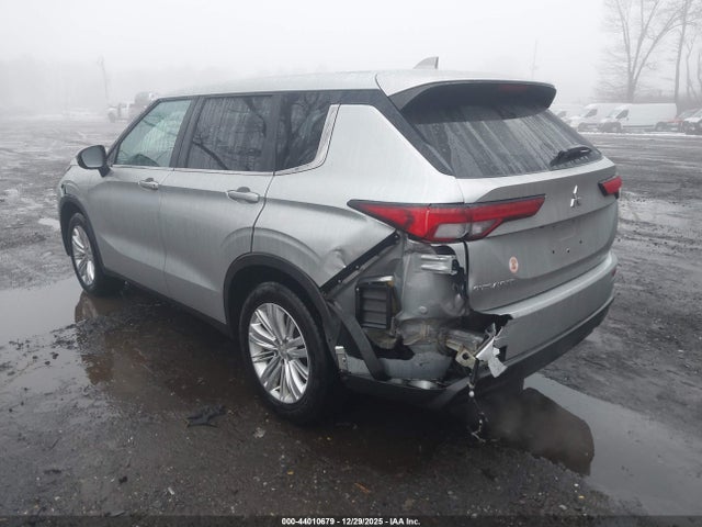 2022 MITSUBISHI OUTLANDER JA4J4TA87NZ036098 Photo 2