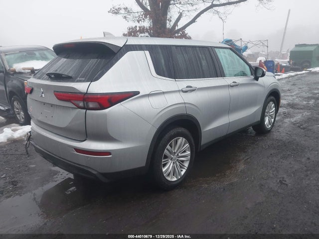 2022 MITSUBISHI OUTLANDER JA4J4TA87NZ036098 Photo 3