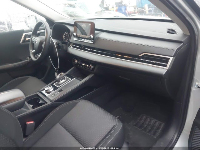 2022 MITSUBISHI OUTLANDER JA4J4TA87NZ036098 Photo 4