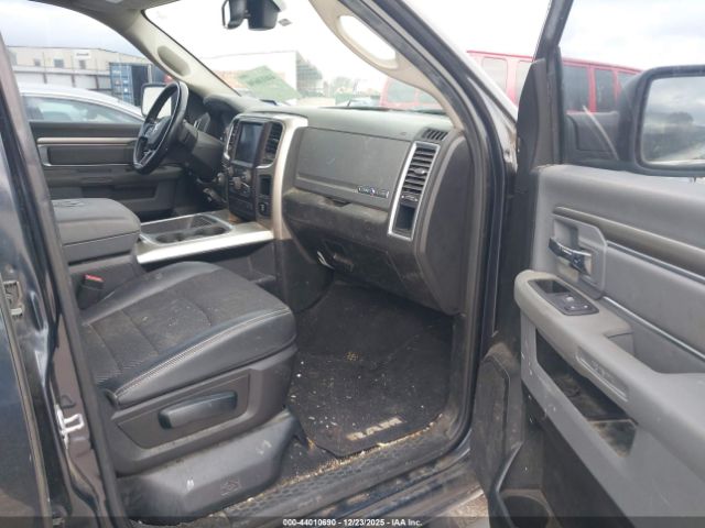 2019 RAM 1500 CLASSIC 1C6RR6LT2KS586432 Photo 4