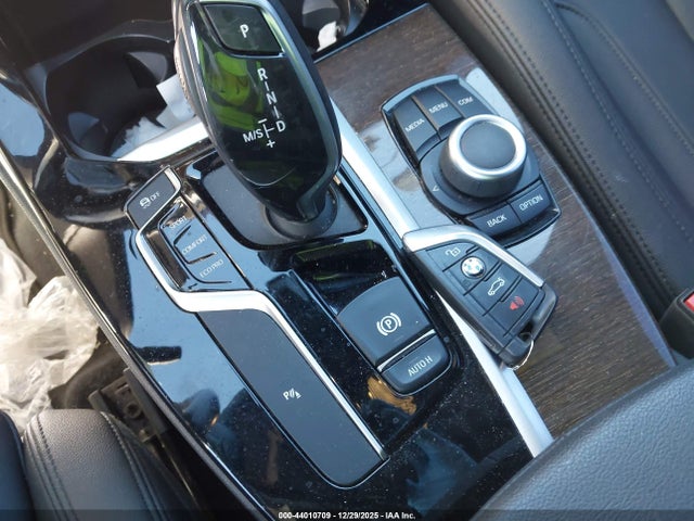 5UXTR7C58KLF31792 BMW X3 Sdrive30i