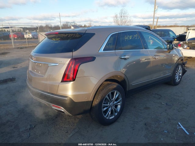 2022 CADILLAC XT5 1GYKNDRS2NZ164157 Photo 3