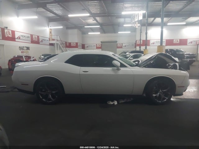 Dodge Challenger Sxt Plus 2018 2C3CDZAG8JH327779 Image 13