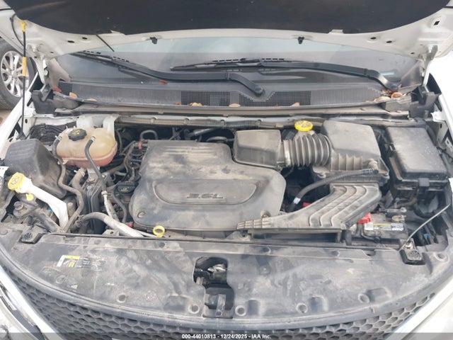 Chrysler Pacifica Touring L 2019 2C4RC1BG7KR608993 Image 10