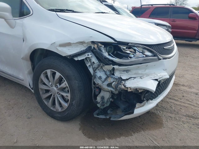 Chrysler Pacifica Touring L 2019 2C4RC1BG7KR608993 Image 6