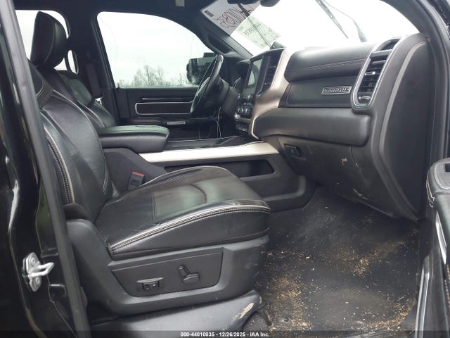 2019 Ram 2500 Laramie  4x4 6'4 Box მანქანა იყიდება აუქციონზე, vin: 3C6UR5FJ1KG521111, აუქციონის ნომერი: 44010835