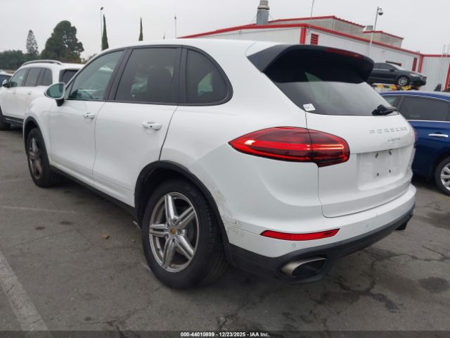 2016 PORSCHE CAYENNE WP1AA2A28GKA37257 Photo 2