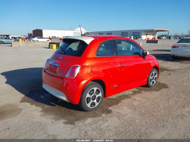 2017 FIAT 500E 3C3CFFGE8HT575773 Photo 3