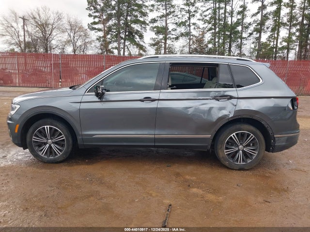 3VV3B7AX5KM089979 Volkswagen Tiguan 2.0t Se/2.0t Sel/2.0t Sel R-line/2.0t Sel R-line Black