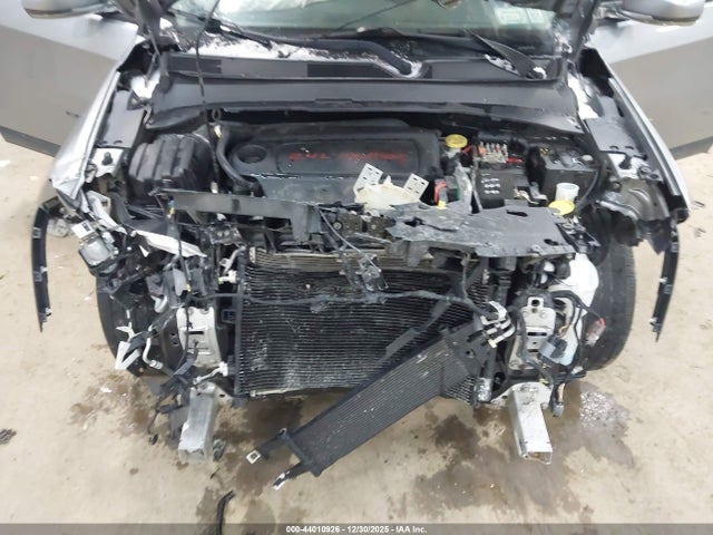 2018 JEEP COMPASS 3C4NJDCB8JT463550 Photo 9