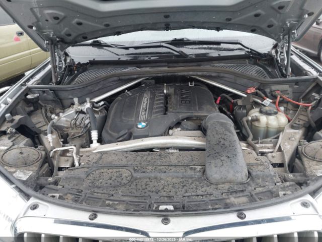 2018 BMW X5 5UXKR0C50J0X96450 Photo 9