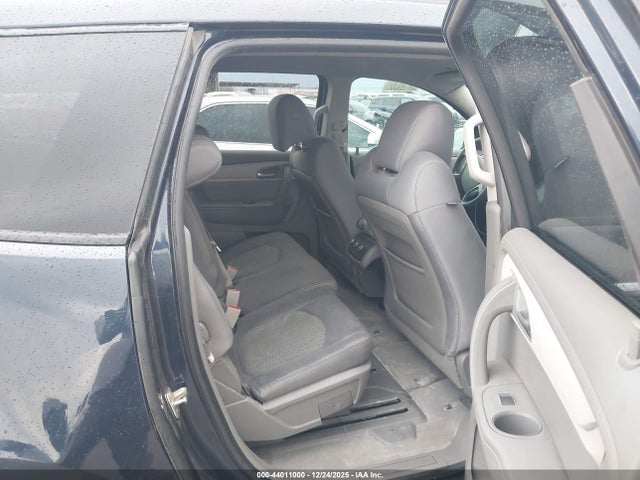 Chevrolet Traverse Ls 2015 1GNKRFED6FJ221982 Image 8
