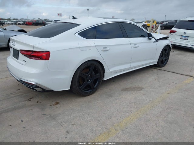 2021 AUDI A5 SPORTBACK WAUDACF58MA044764 Photo 3