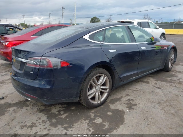 2014 TESLA MODEL S 5YJSA1H17EFP48892 Photo 3