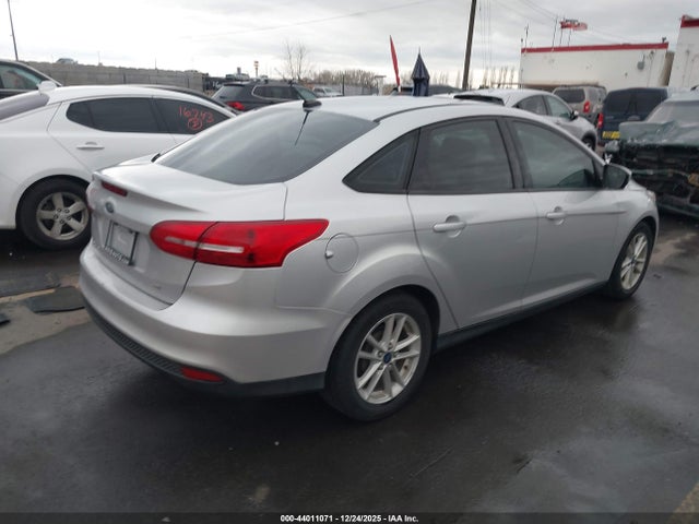 1FADP3F21JL205405 Ford FOCUS SE