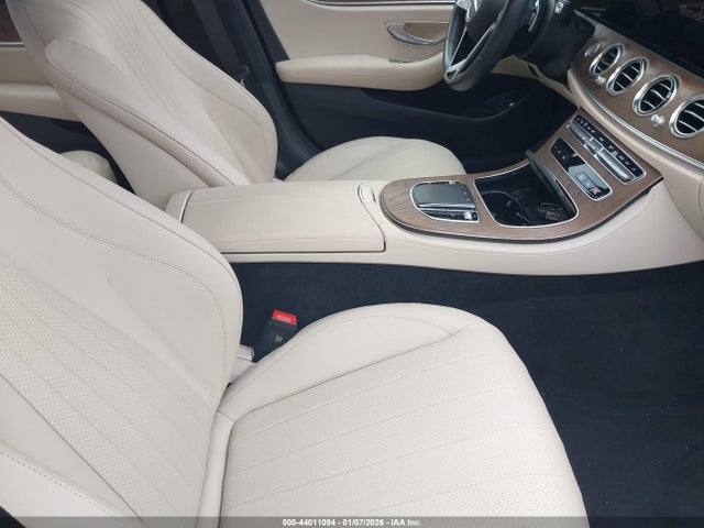 Продаж на аукціоні авто 2023 Mercedes-benz E 350 4matic, vin: W1KZF8EB2PB185820, номер лоту: 44011094